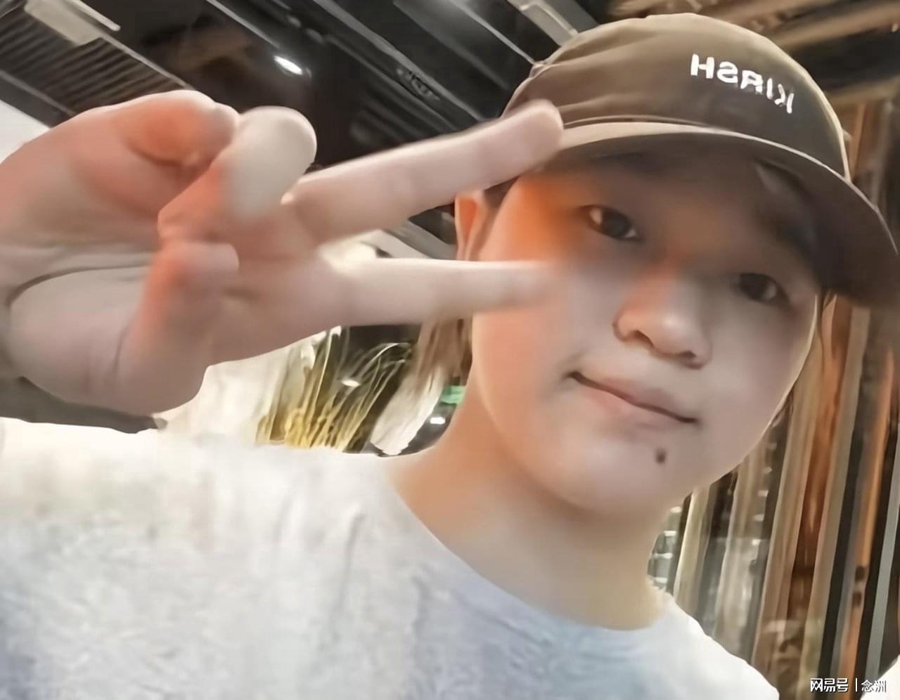 专业1xBET如暗夜的紫藤花瞬间绽放服务